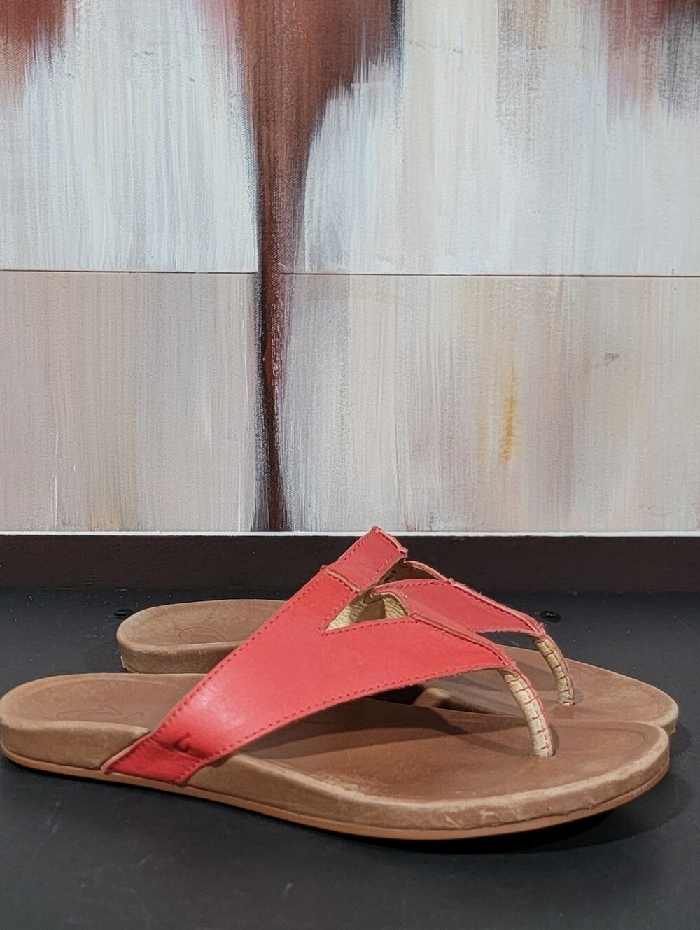 OluKai Lala Sandals Womens 8 Red Leather Thong Flip Flop Shoes Beach Casual